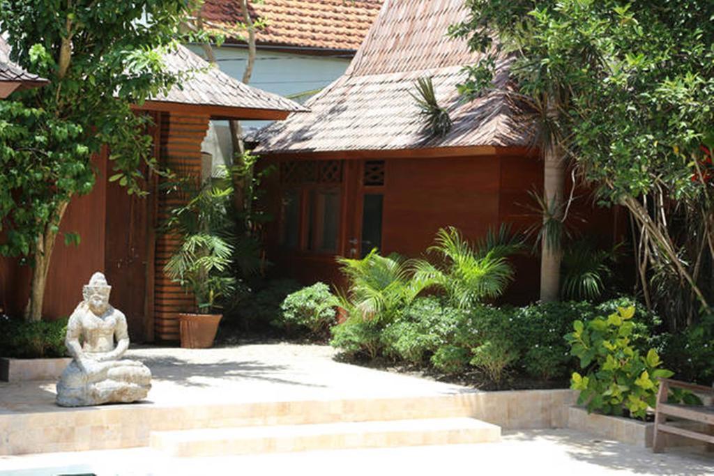 Villa Varuna Legian Zimmer foto