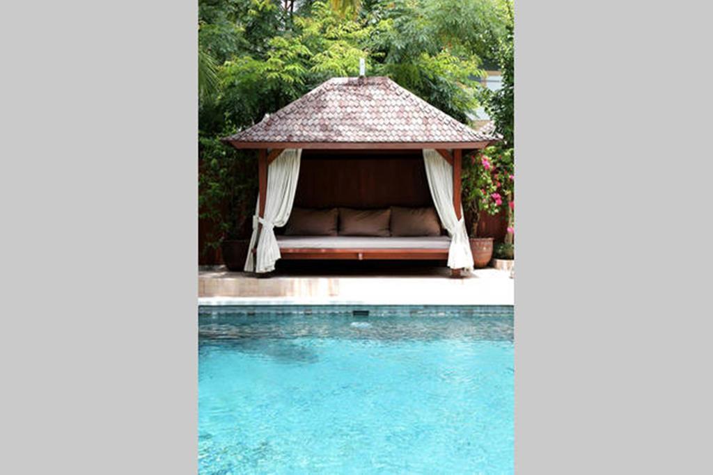 Villa Varuna Legian Zimmer foto